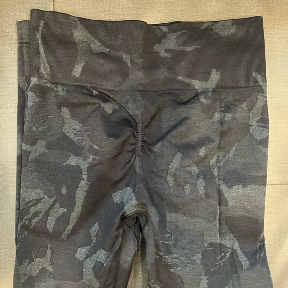 Gymshark Leggings - Picture 2 of 2